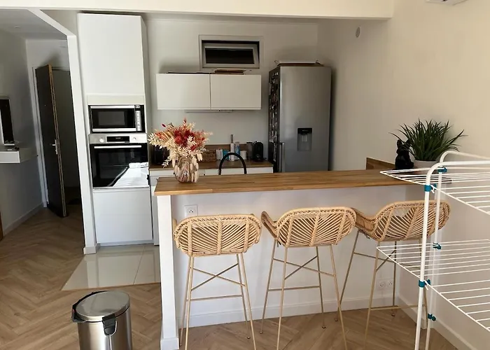 T2 Hypercentre à Ajaccio (Corsica)